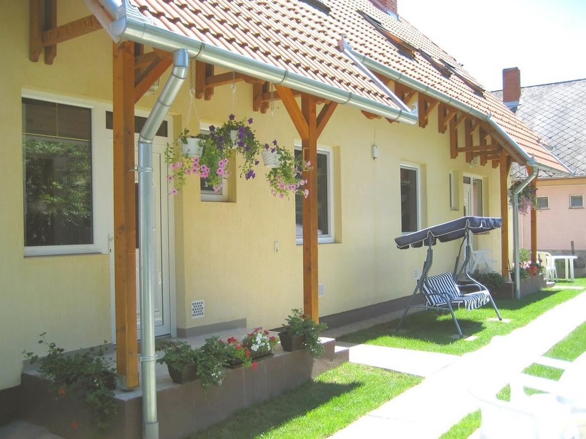 Lala Apartmanok Balatonboglár Dış mekan fotoğraf