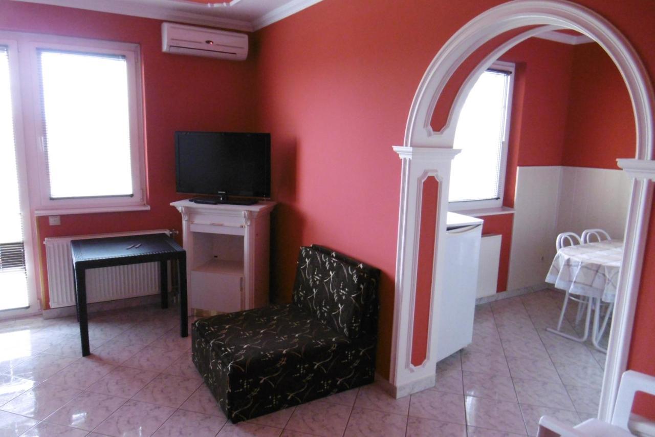 Lala Apartmanok Balatonboglár Dış mekan fotoğraf